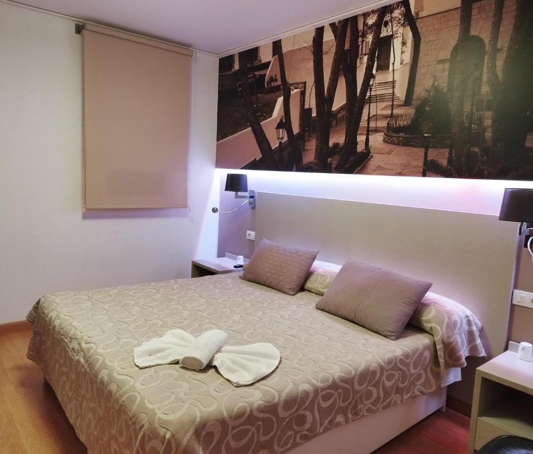 Hello Villarreal Suites Vila-real Exterior foto